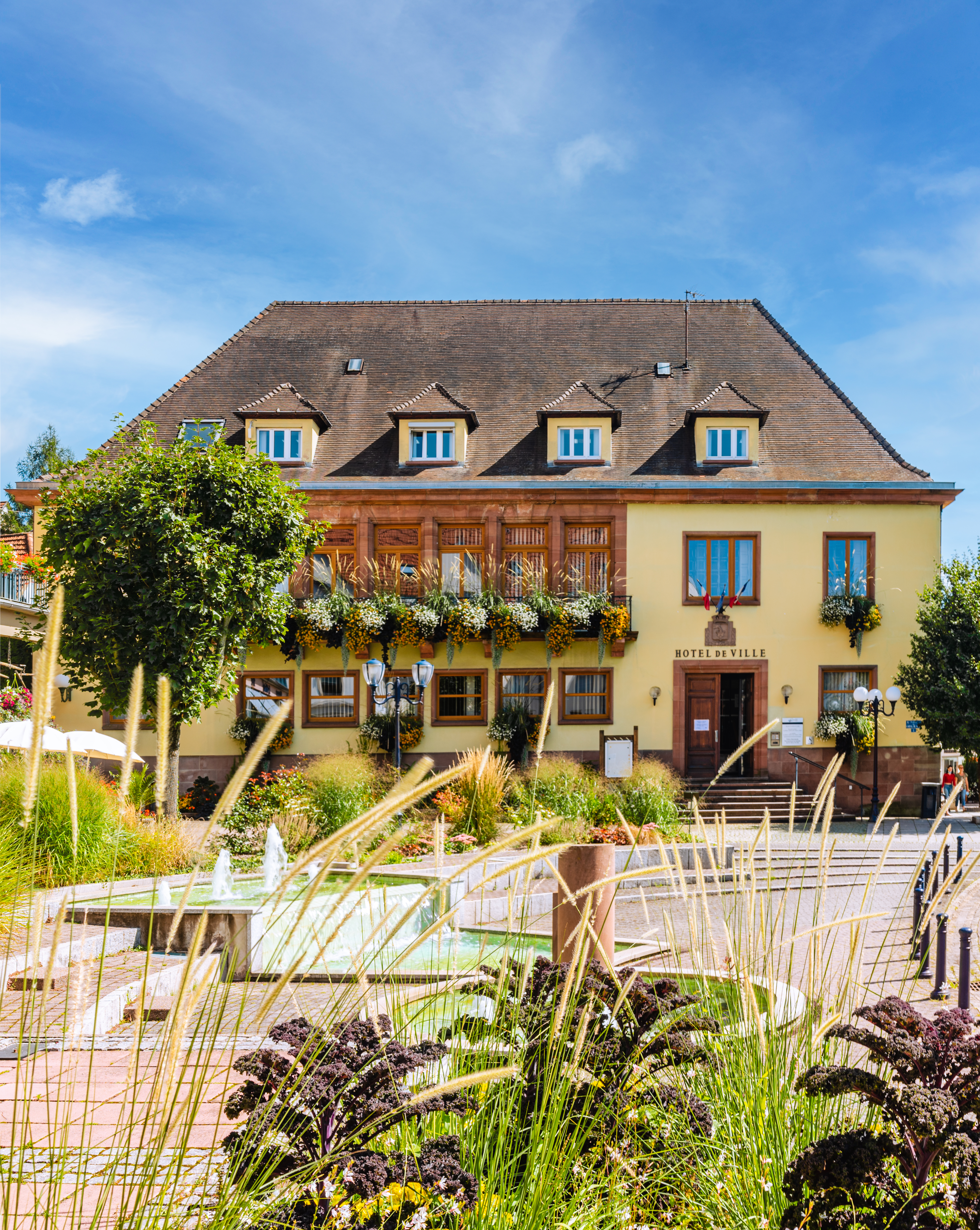 PhotoDeCouverture Mairie de Niederbronn les bains Sebastien FRANCK Lumieres dAlsace du Nord 1