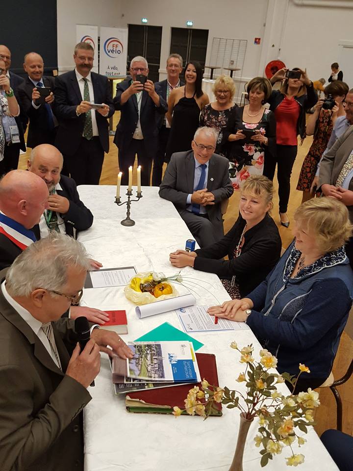 Jumelage officiel entre les communes de Niederbronn-les-Bains et Publier, lors du Congrès national des stations vertes en 2018